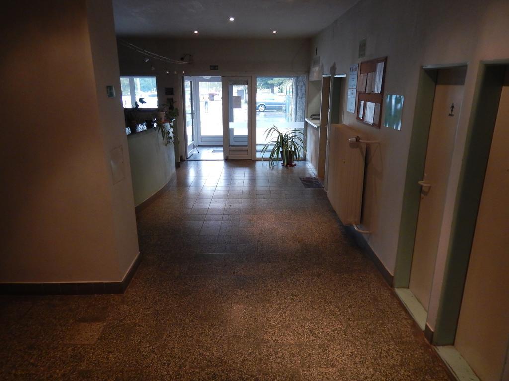 Biznis Centrum / Ubytovna Rožňava Bagian luar foto