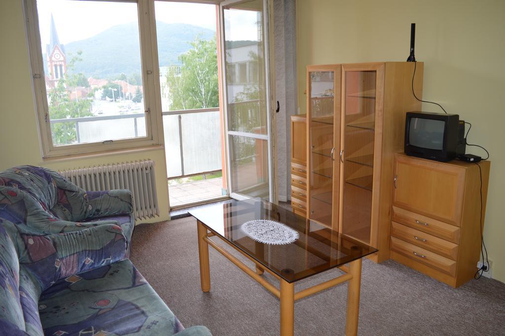 Biznis Centrum / Ubytovna Rožňava Bagian luar foto